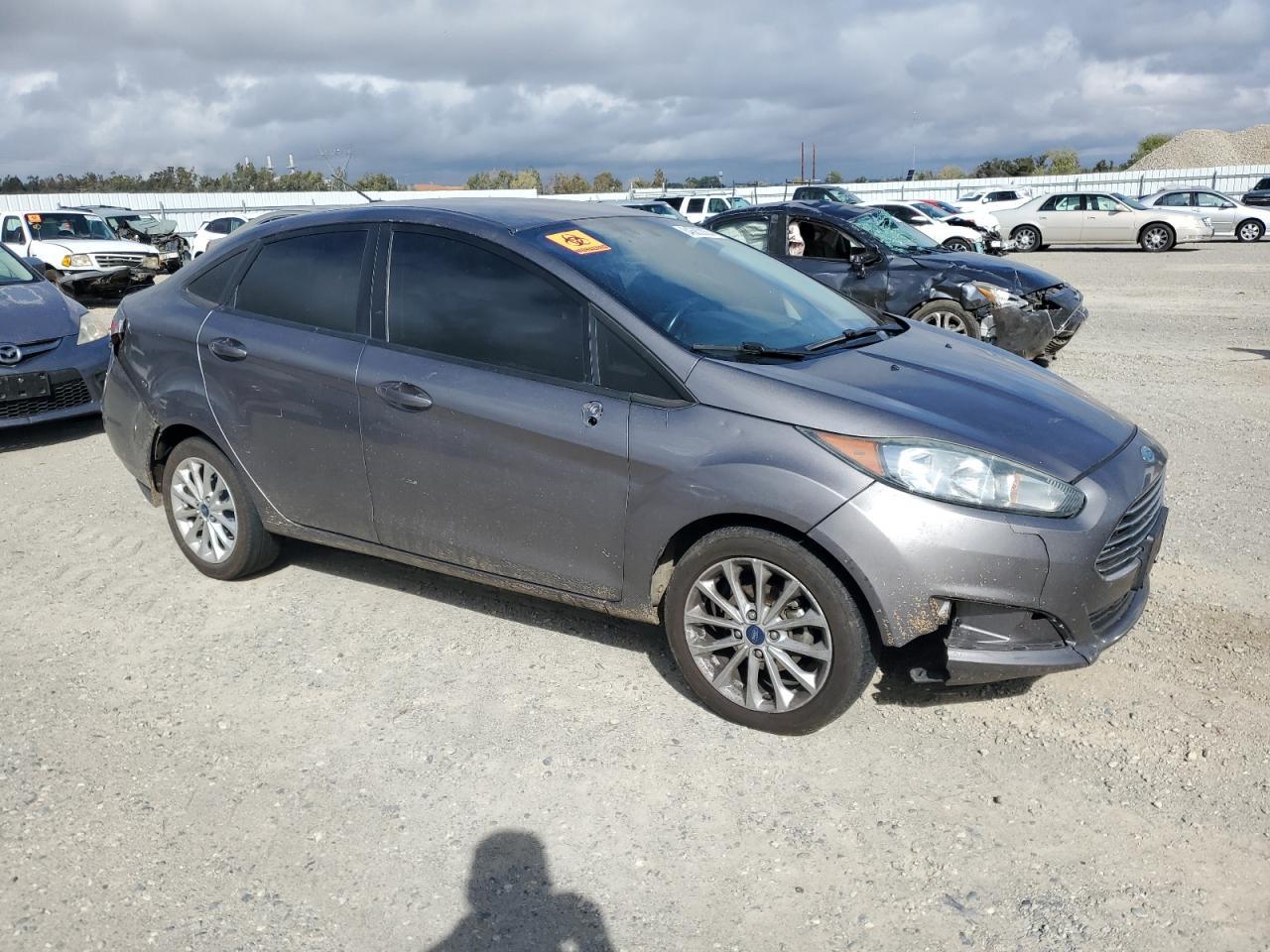 2014 Ford Fiesta Se - Фото 4
