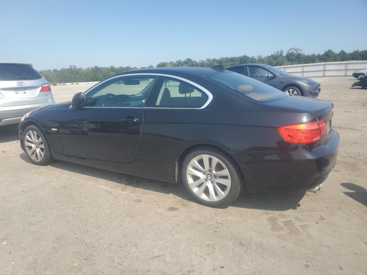 2011 BMW 328 I - Image 2