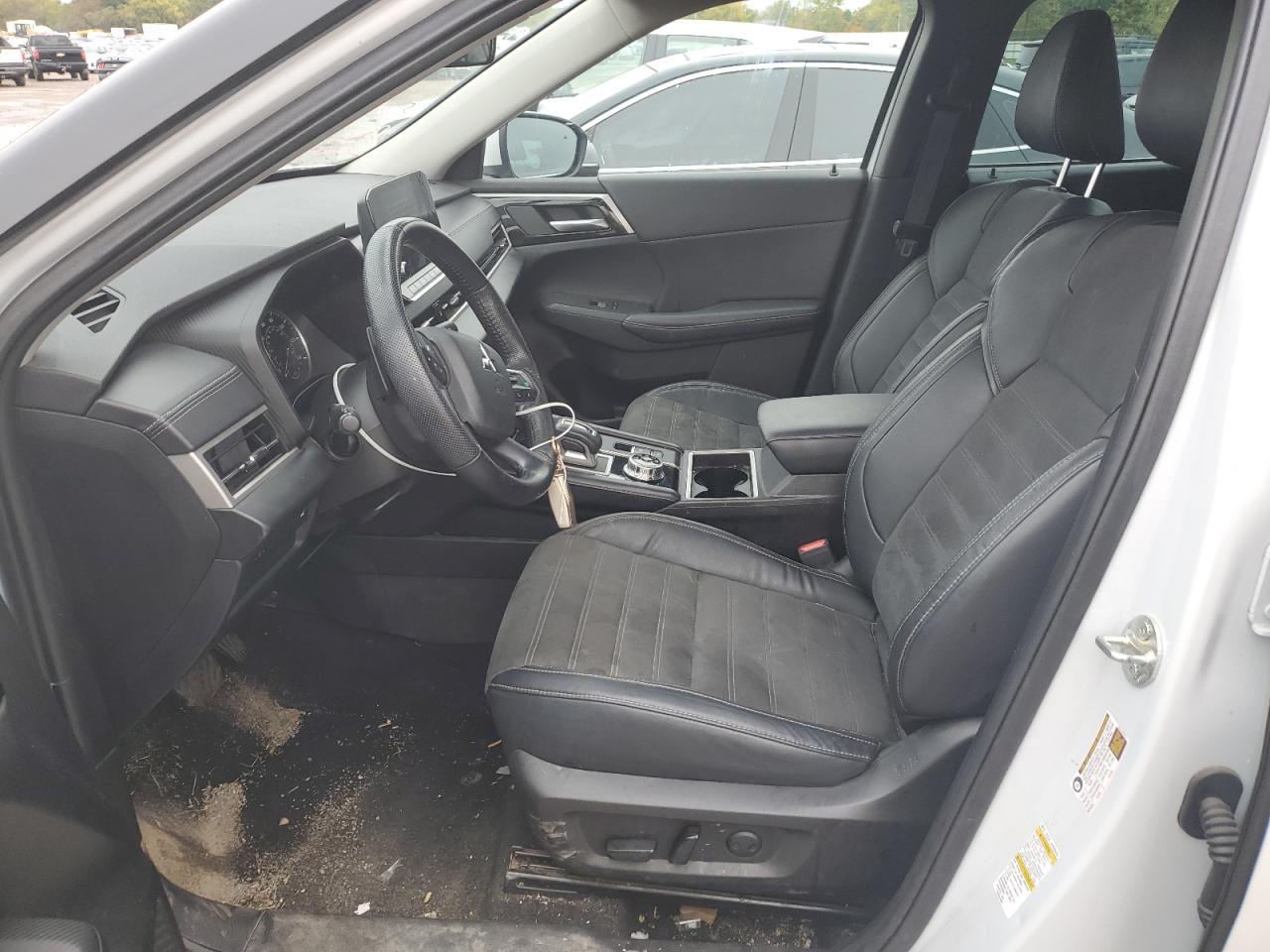 2023 Mitsubishi Outlander Se - Фото 7