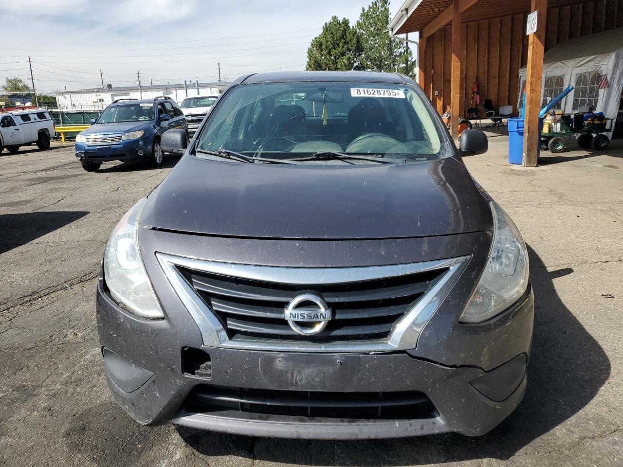 2015 Nissan Versa S - Фото 5