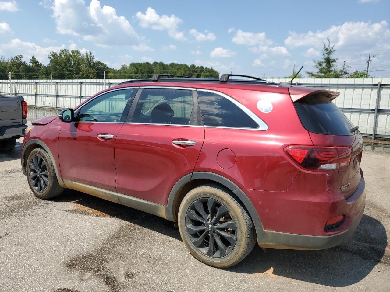 2019 Kia Sorento Lx - Image 2
