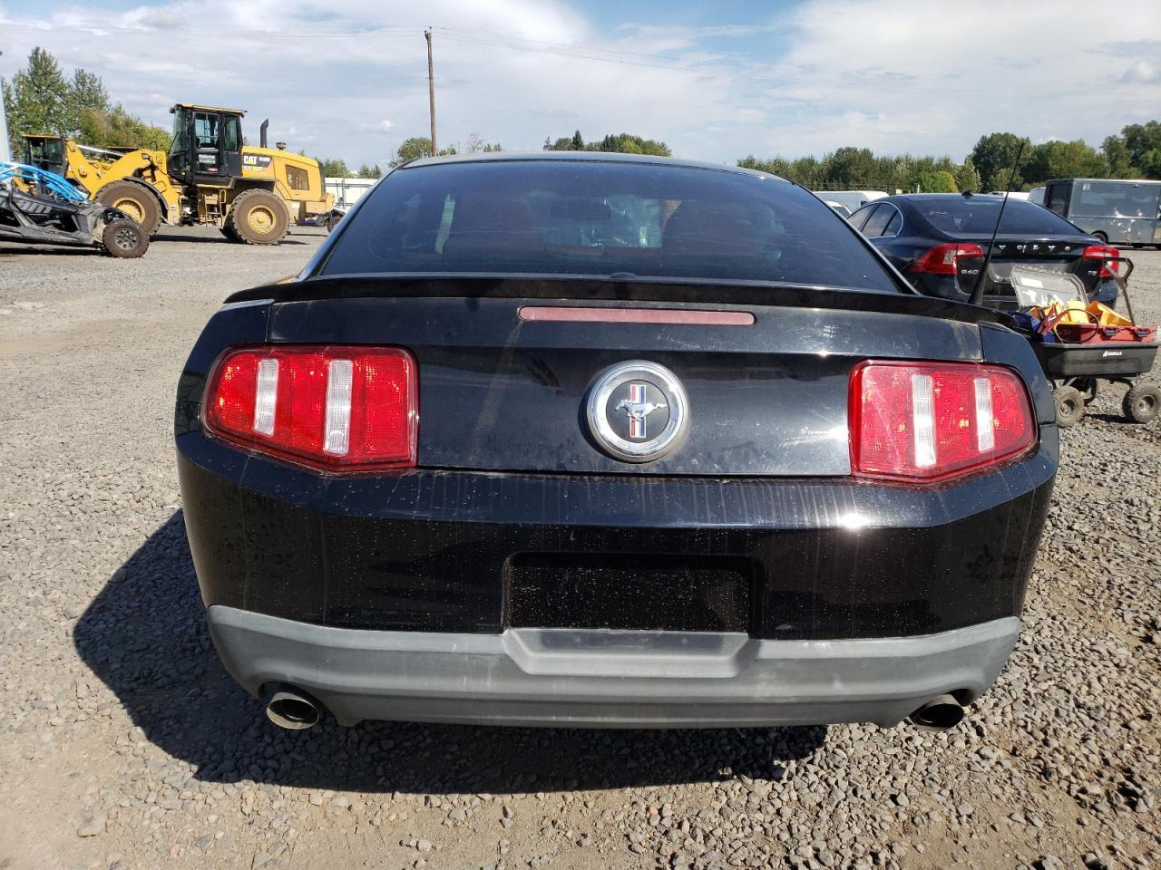 2011 Ford Mustang - Image 6