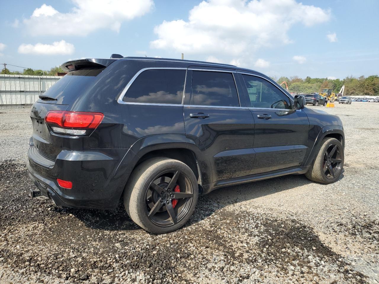 2015 Jeep Grand Cherokee Srt-8 - Image 3