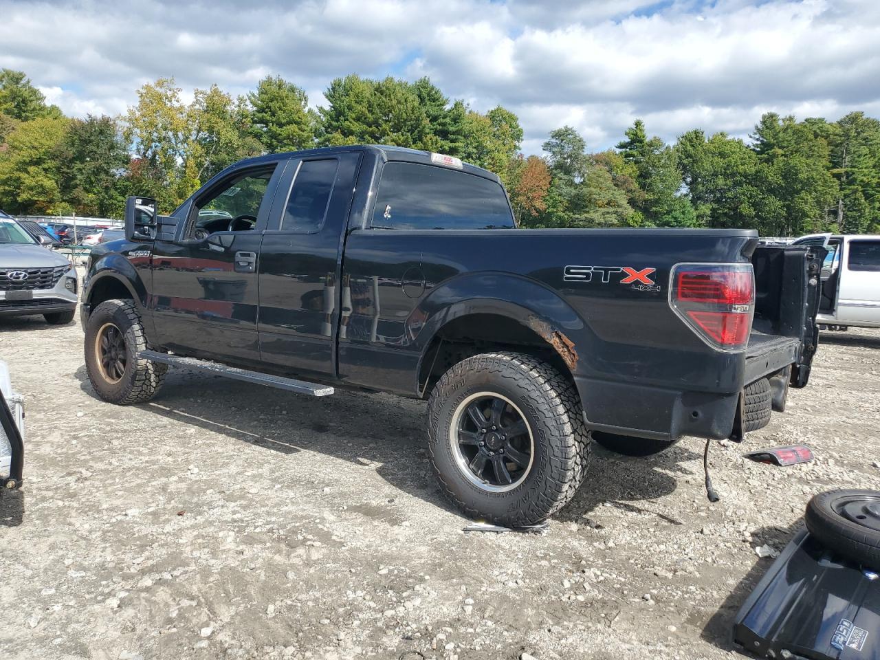 2013 Ford F150 Super Cab - Фото 2