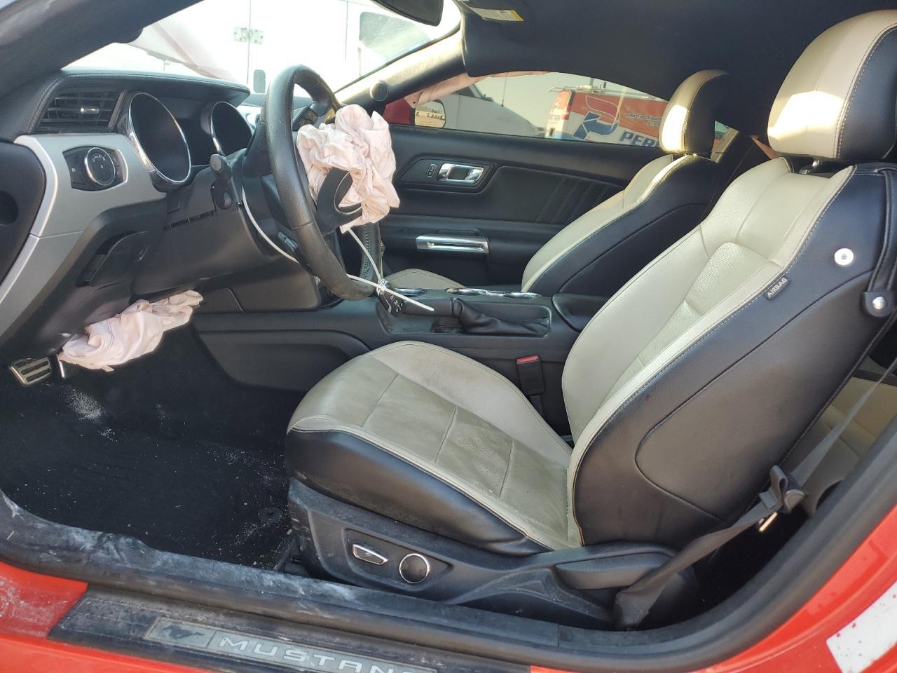 2015 Ford Mustang - Фото 7