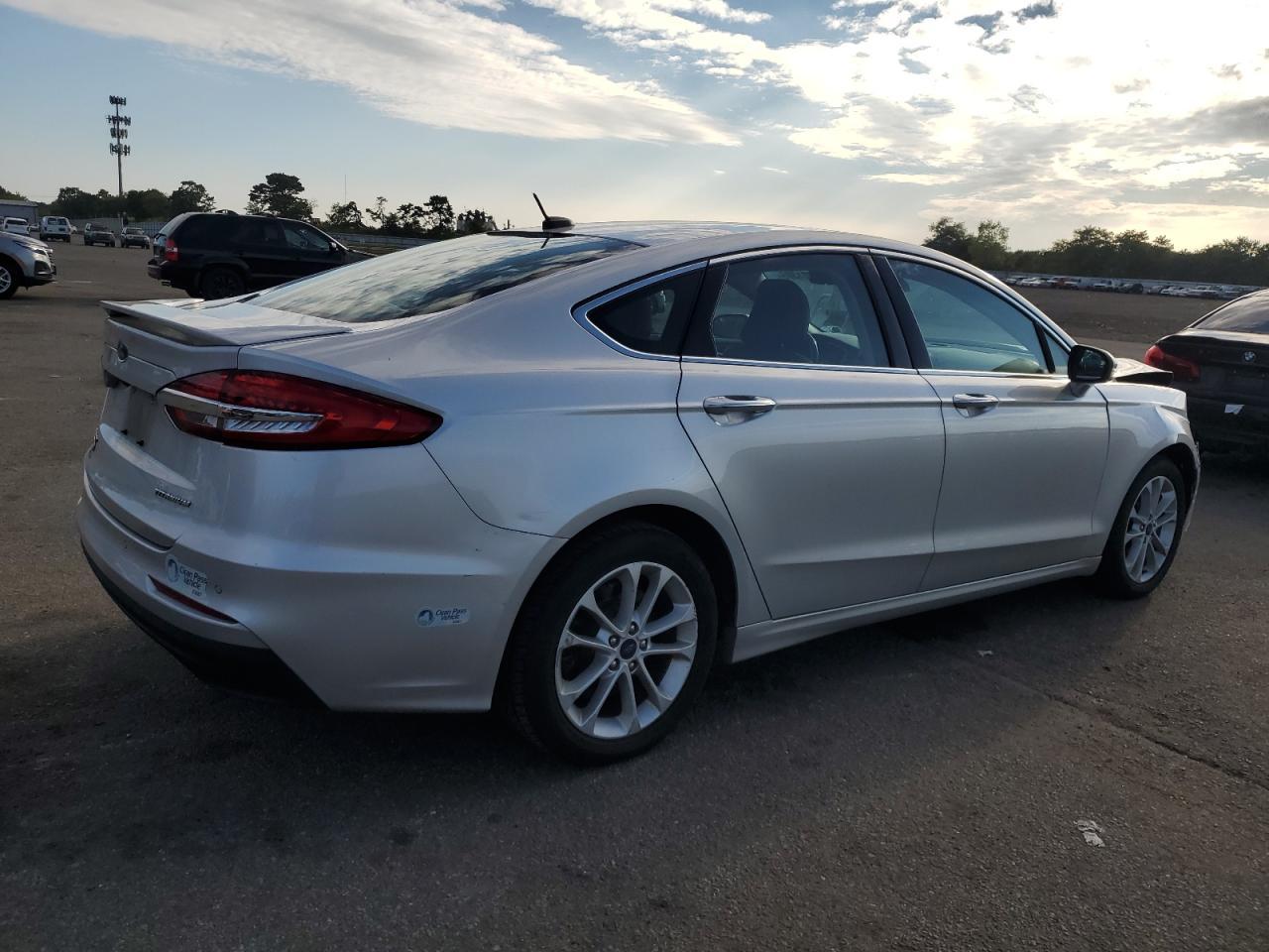 2019 Ford Fusion Titanium - Image 3