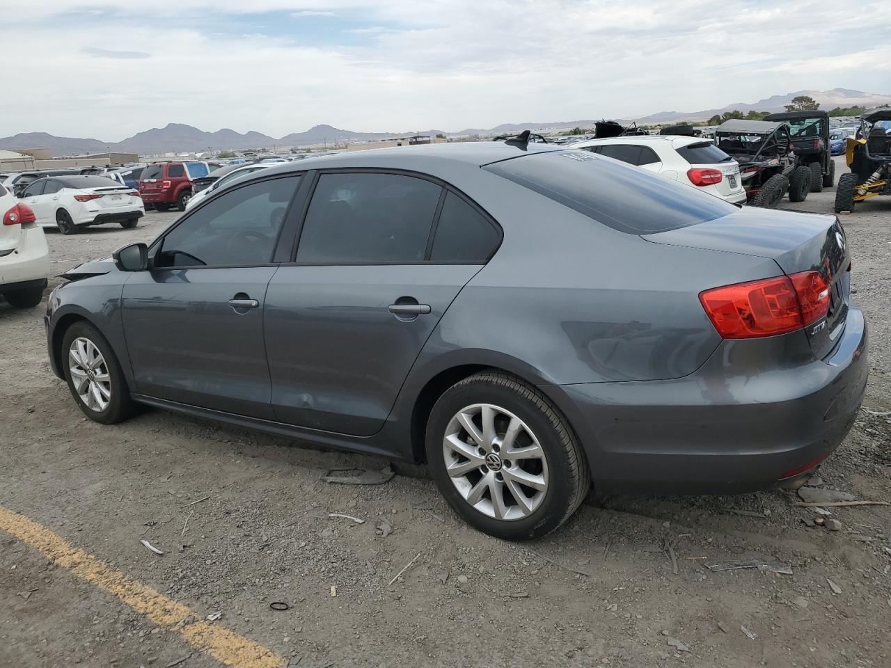 2012 Volkswagen Jetta Se - Фото 2