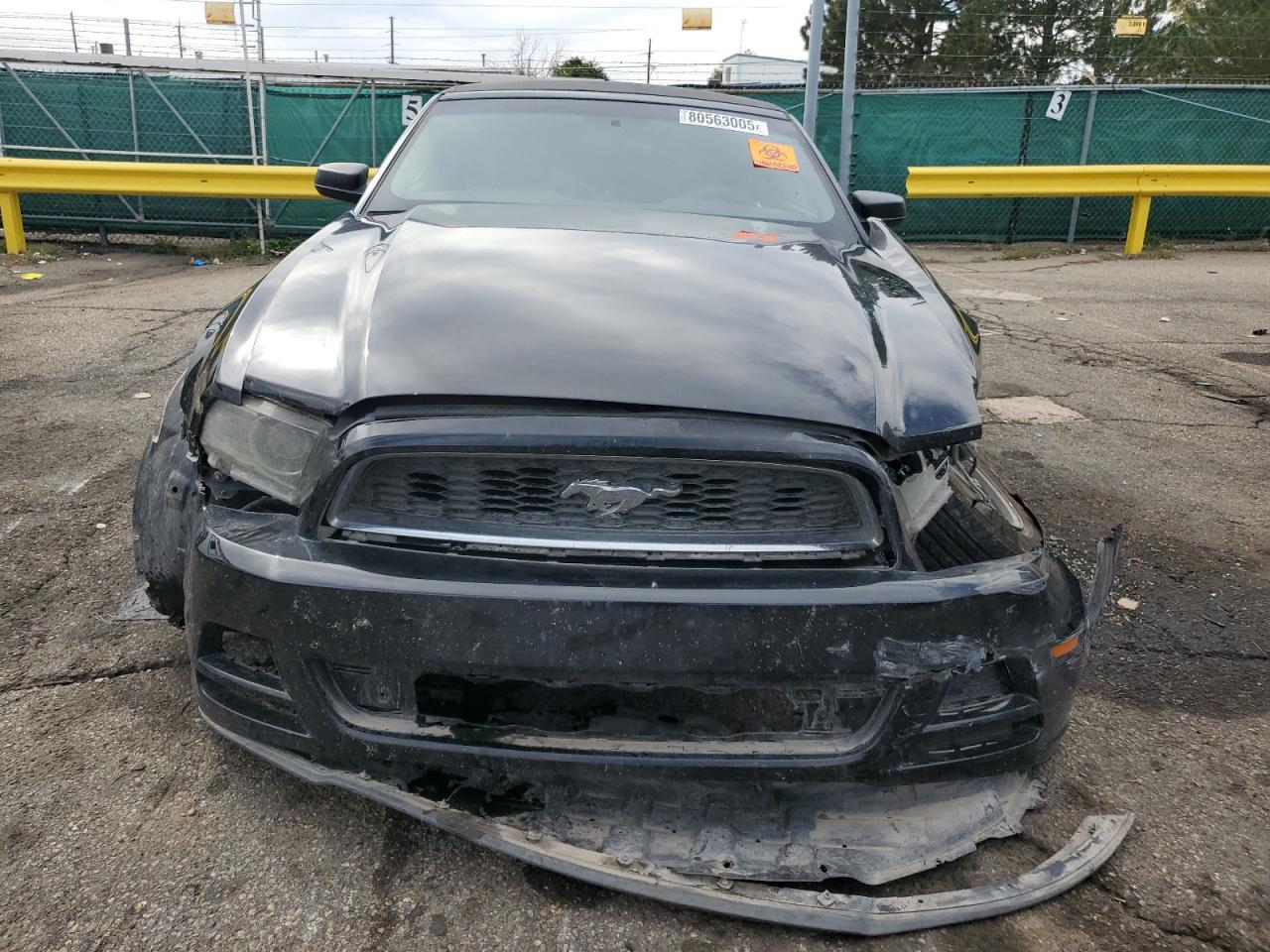 2013 Ford Mustang - Image 5