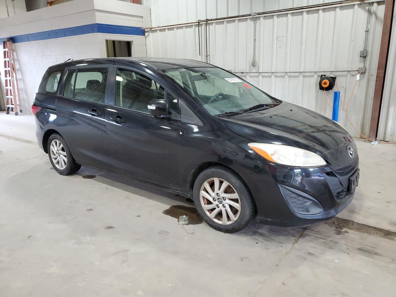 2013 Mazda 5 - Image 4