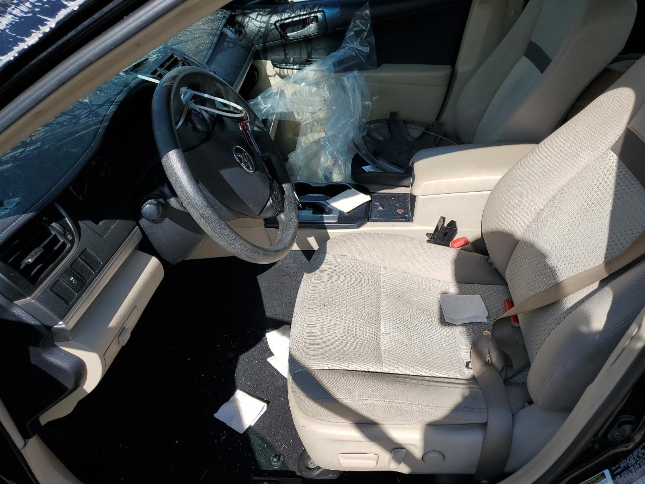 2014 Toyota Camry L - Фото 7