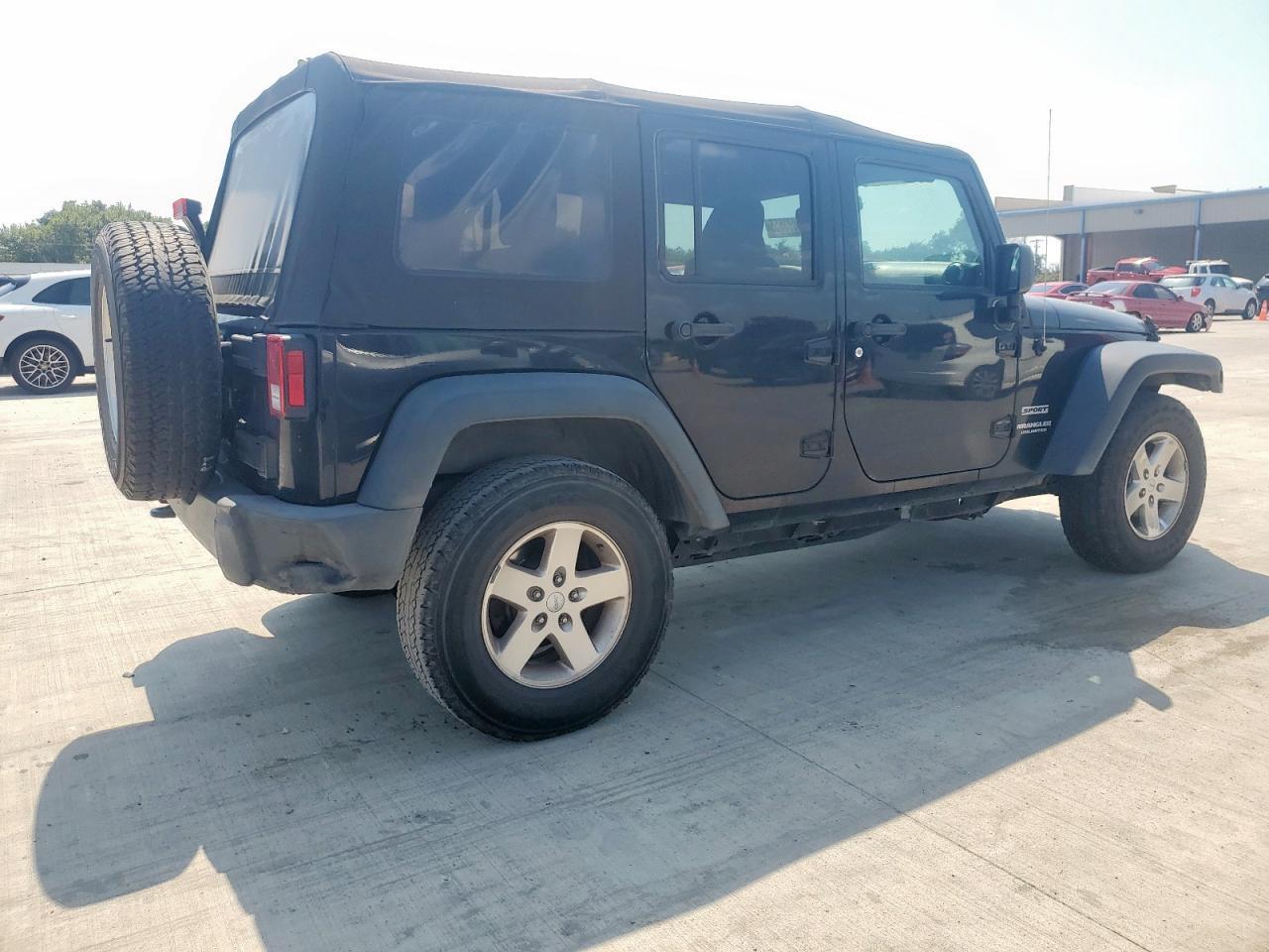 2014 Jeep Wrangler Unlimited Sport - Фото 3