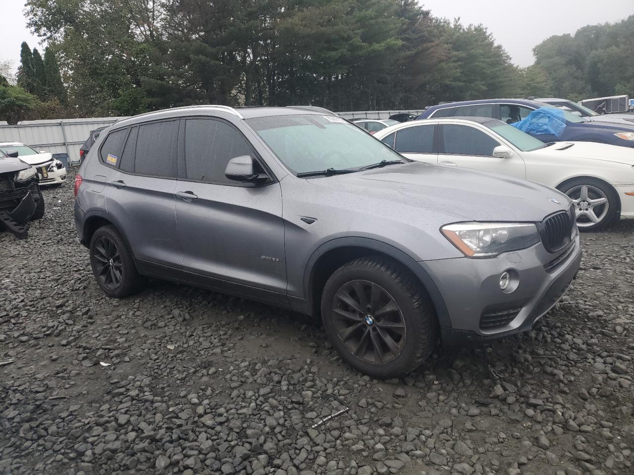 2017 BMW X3 Sdrive28I - Фото 4