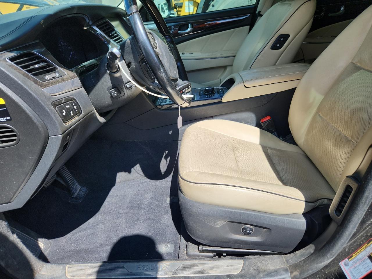 2016 Hyundai Equus Signature - Image 7