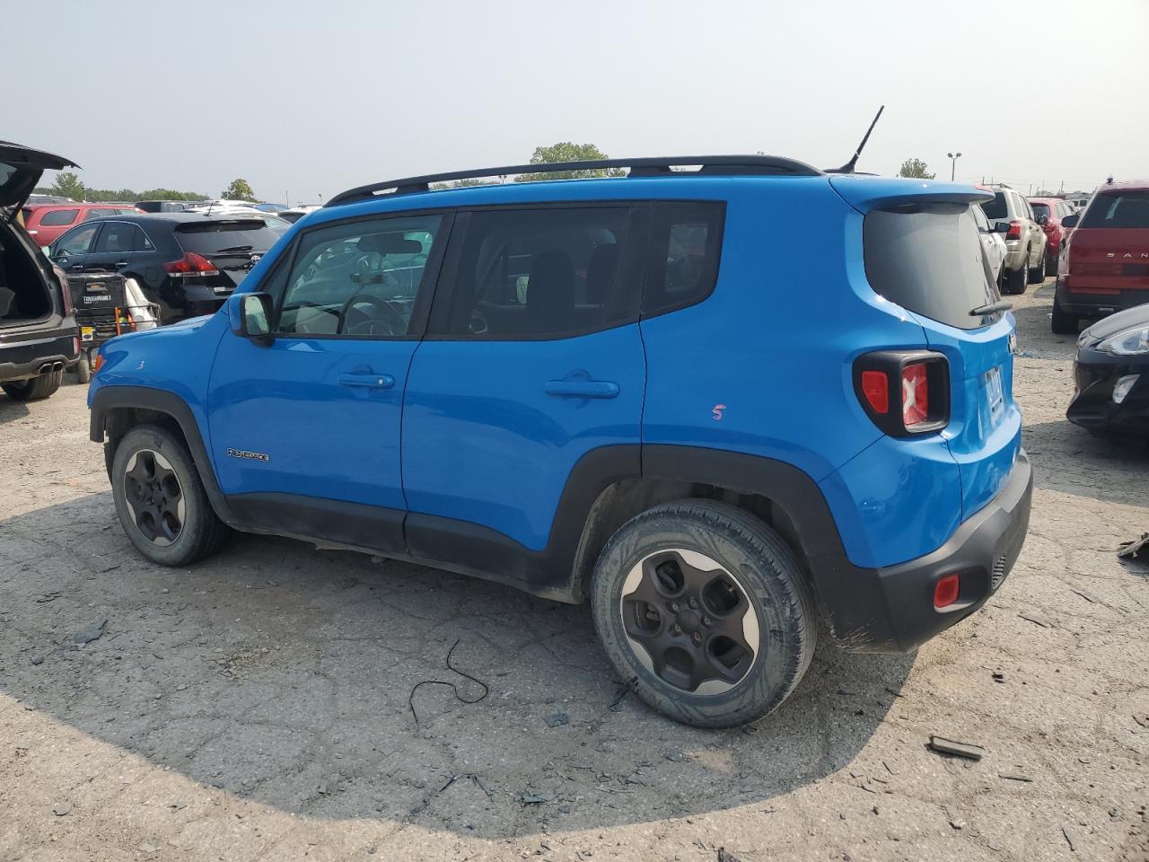 2015 Jeep Renegade Latitude - Фото 2