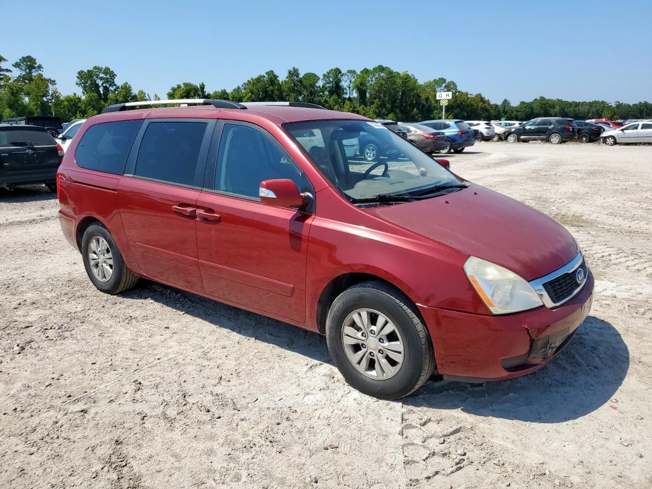 2012 Kia Sedona Lx - Image 4