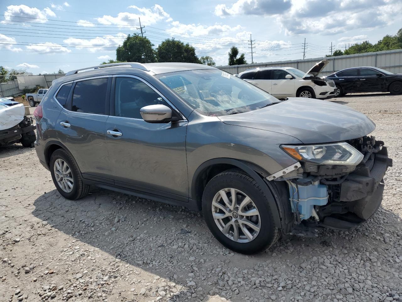 2019 Nissan Rogue S - Фото 4