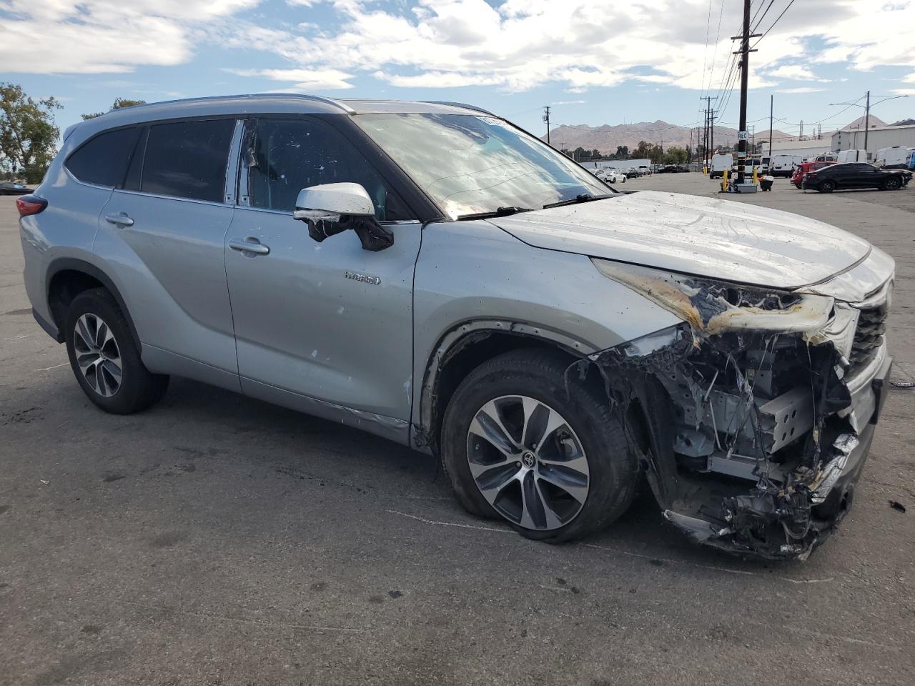 2021 Toyota Highlander Hybrid Xle - Фото 4