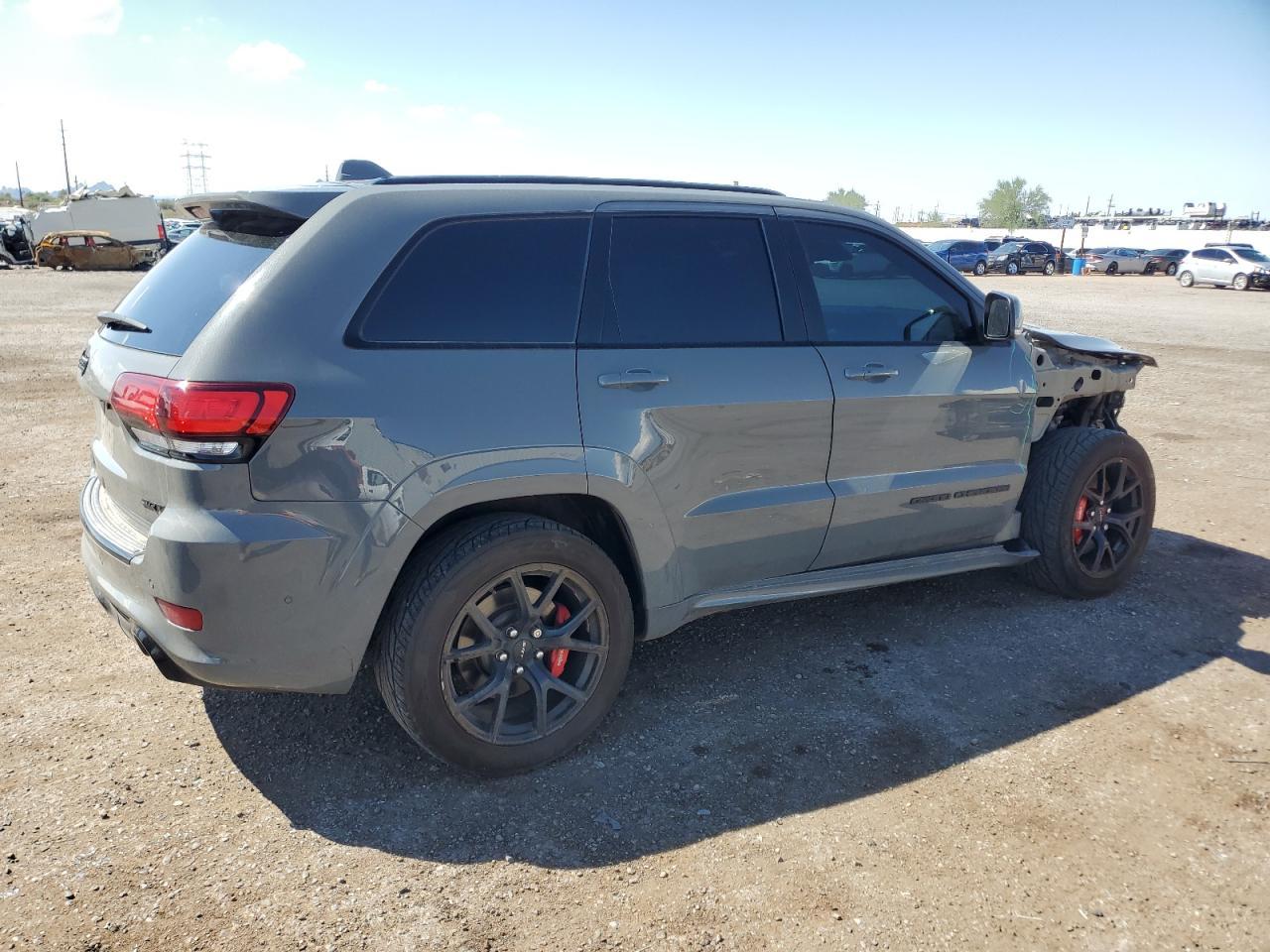 2019 Jeep Grand Cherokee Srt-8 - Image 3