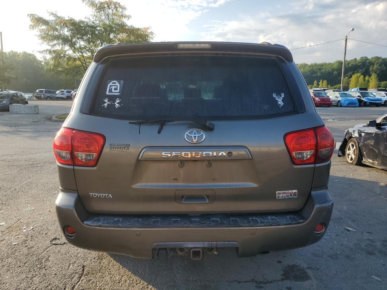 2008 Toyota Sequoia Sr5 - Image 6