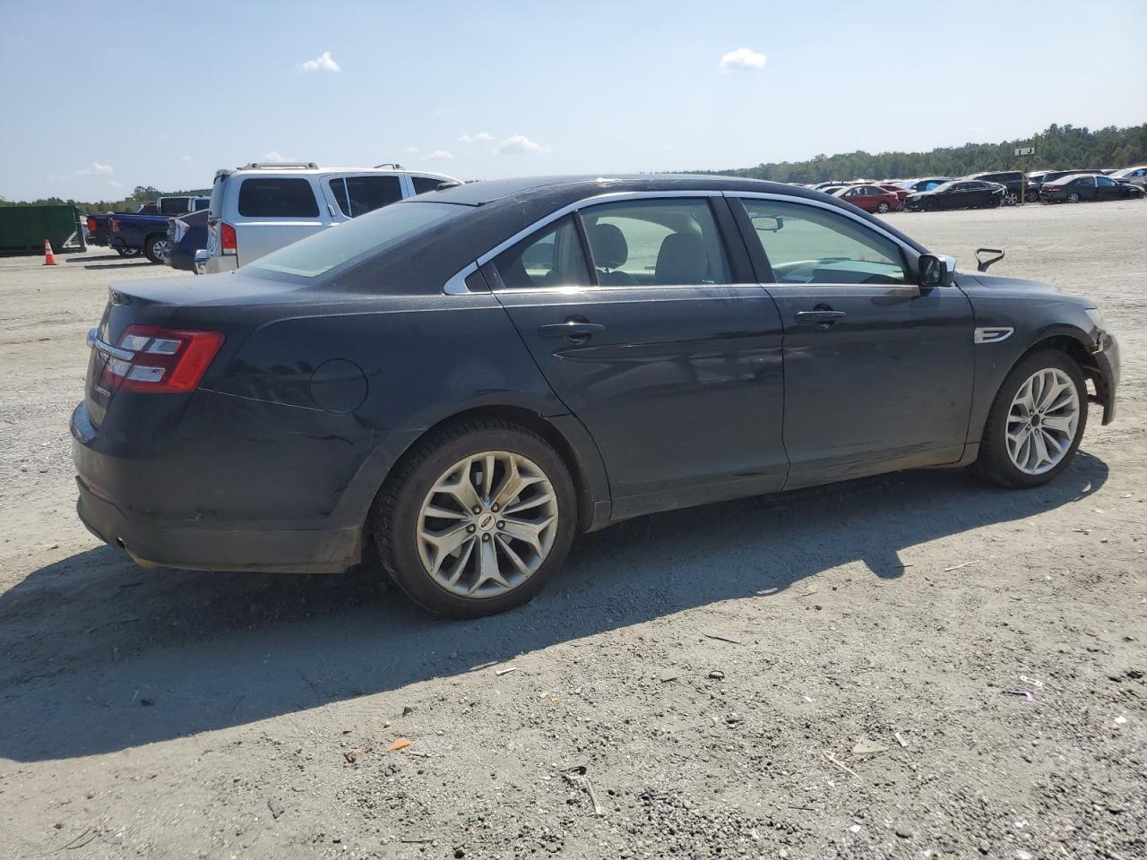 2015 Ford Taurus Limited - Фото 3