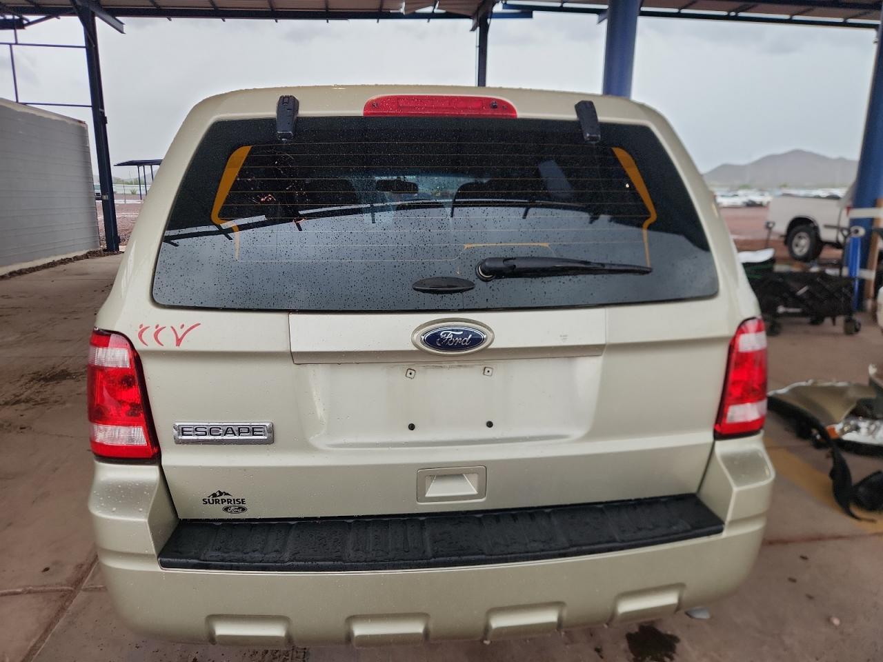 2011 Ford Escape Xls - Фото 6