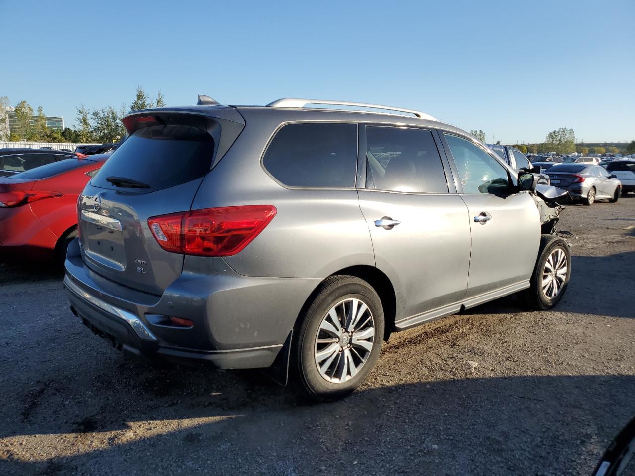 2020 Nissan Pathfinder Sl - Фото 3
