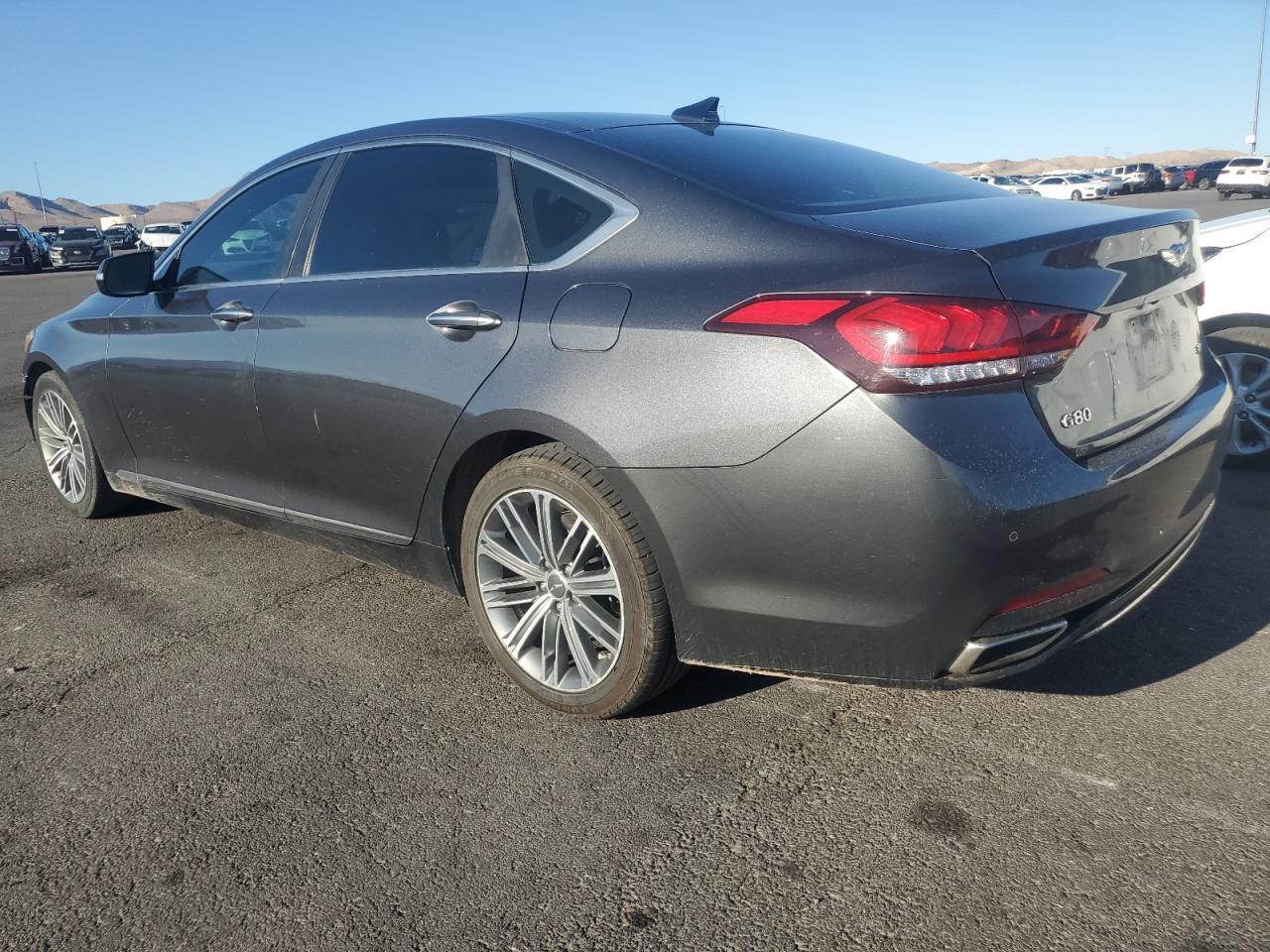 2018 Genesis G80 Base - Фото 2
