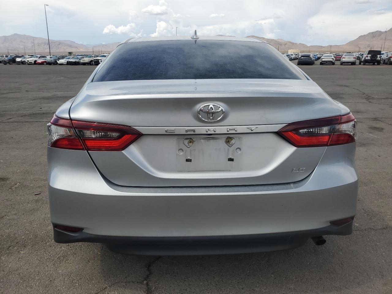 2023 Toyota Camry Le - Фото 6