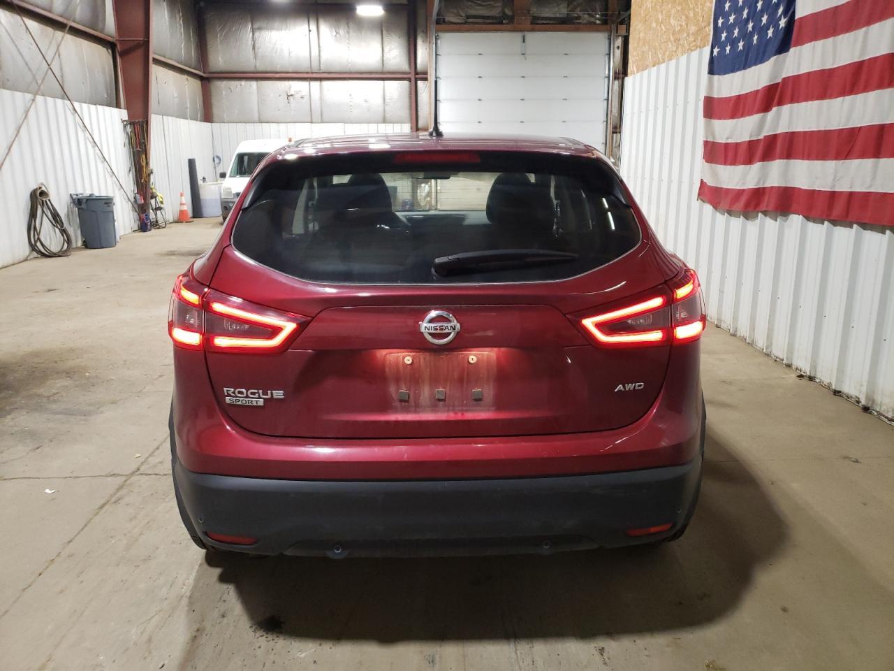 2022 Nissan Rogue Sport S - Image 6