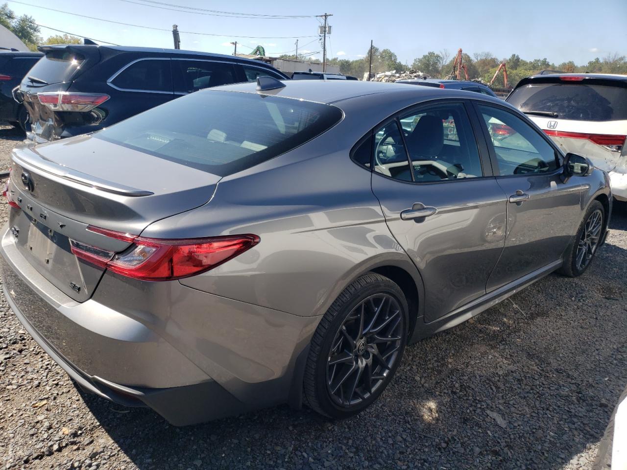 2025 Toyota Camry Xse - Фото 3