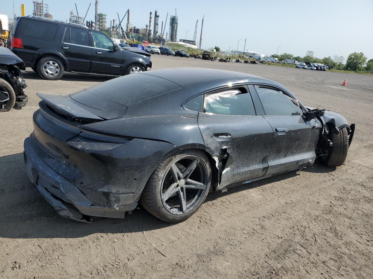 2023 Porsche Taycan 4S - Фото 3