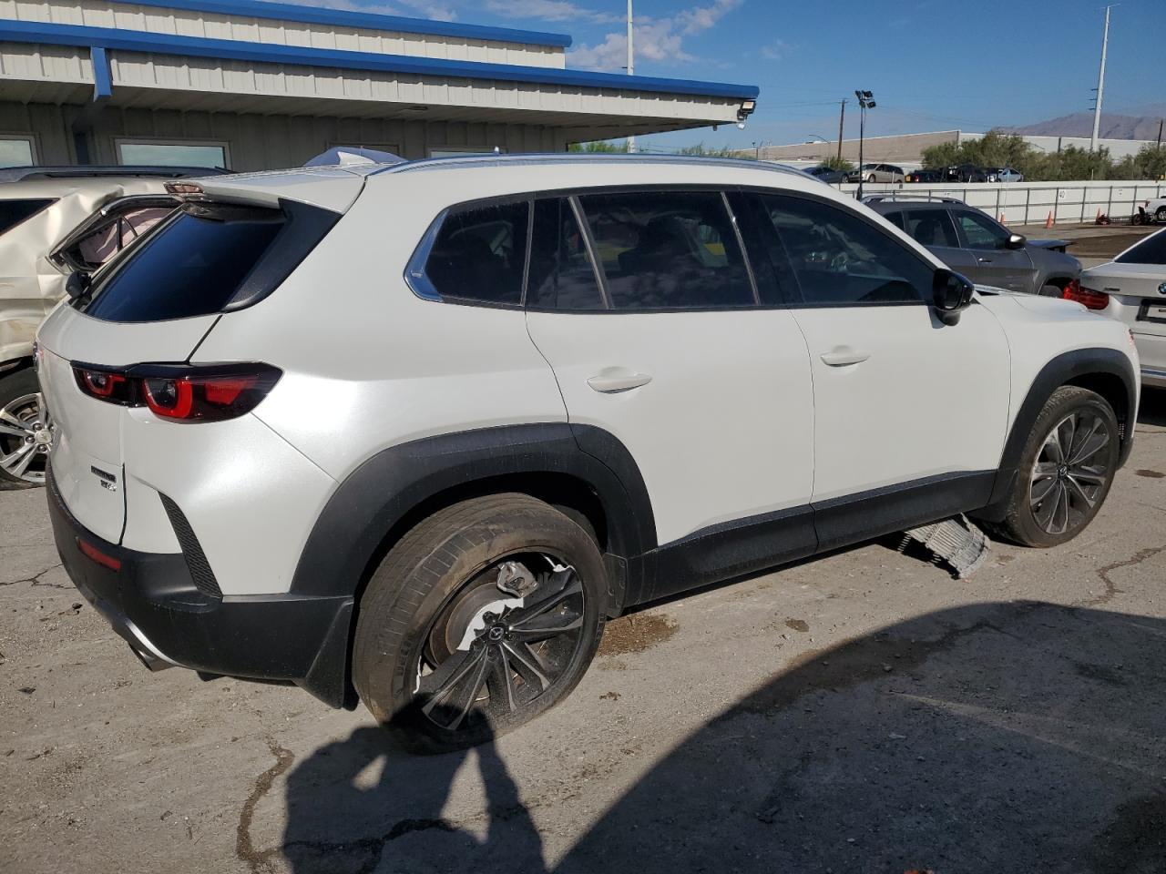 2024 Mazda Cx-50 Premium Plus - Фото 3