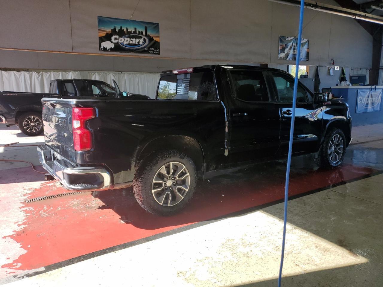 2021 Chevrolet Silverado K1500 Lt - Фото 3