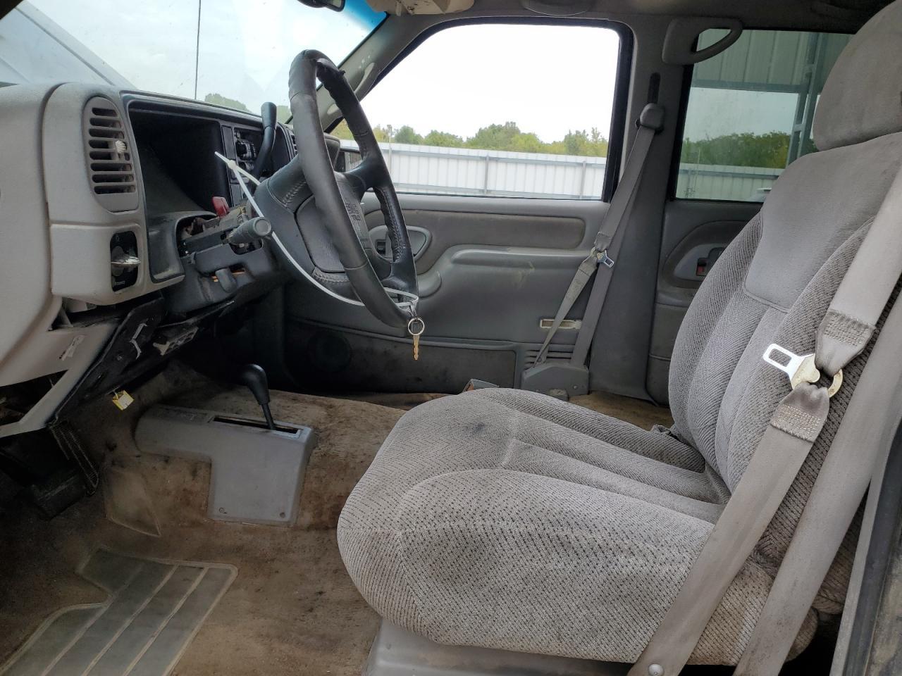 2000 GMC Sierra K3500 - Image 7