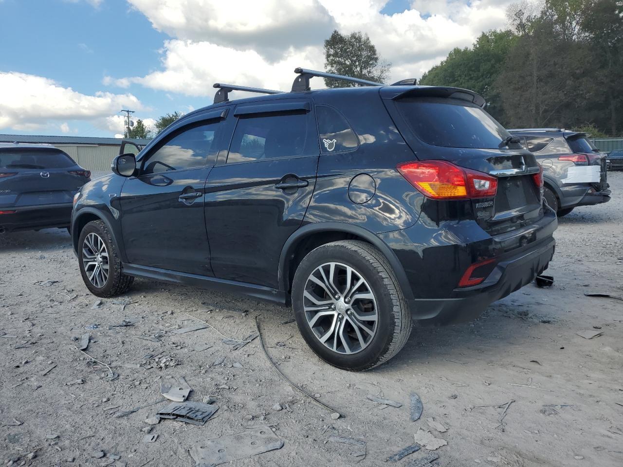 2018 Mitsubishi Outlander Sport Es - Image 2