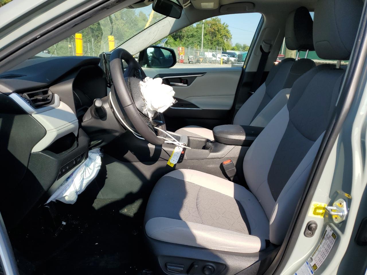 2022 Toyota Rav4 Xle - Image 7