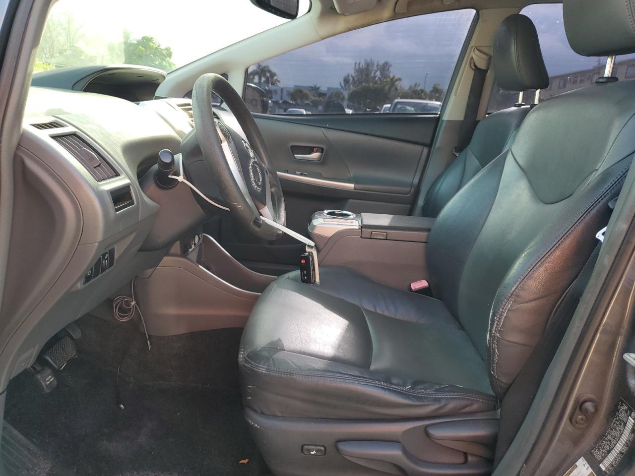 2012 Toyota Prius V - Фото 7
