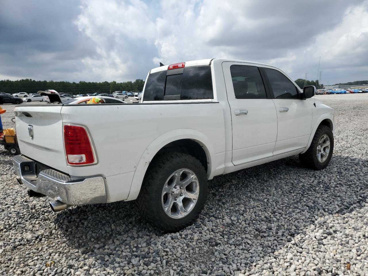 2017 Ram 1500 Laramie - Фото 3