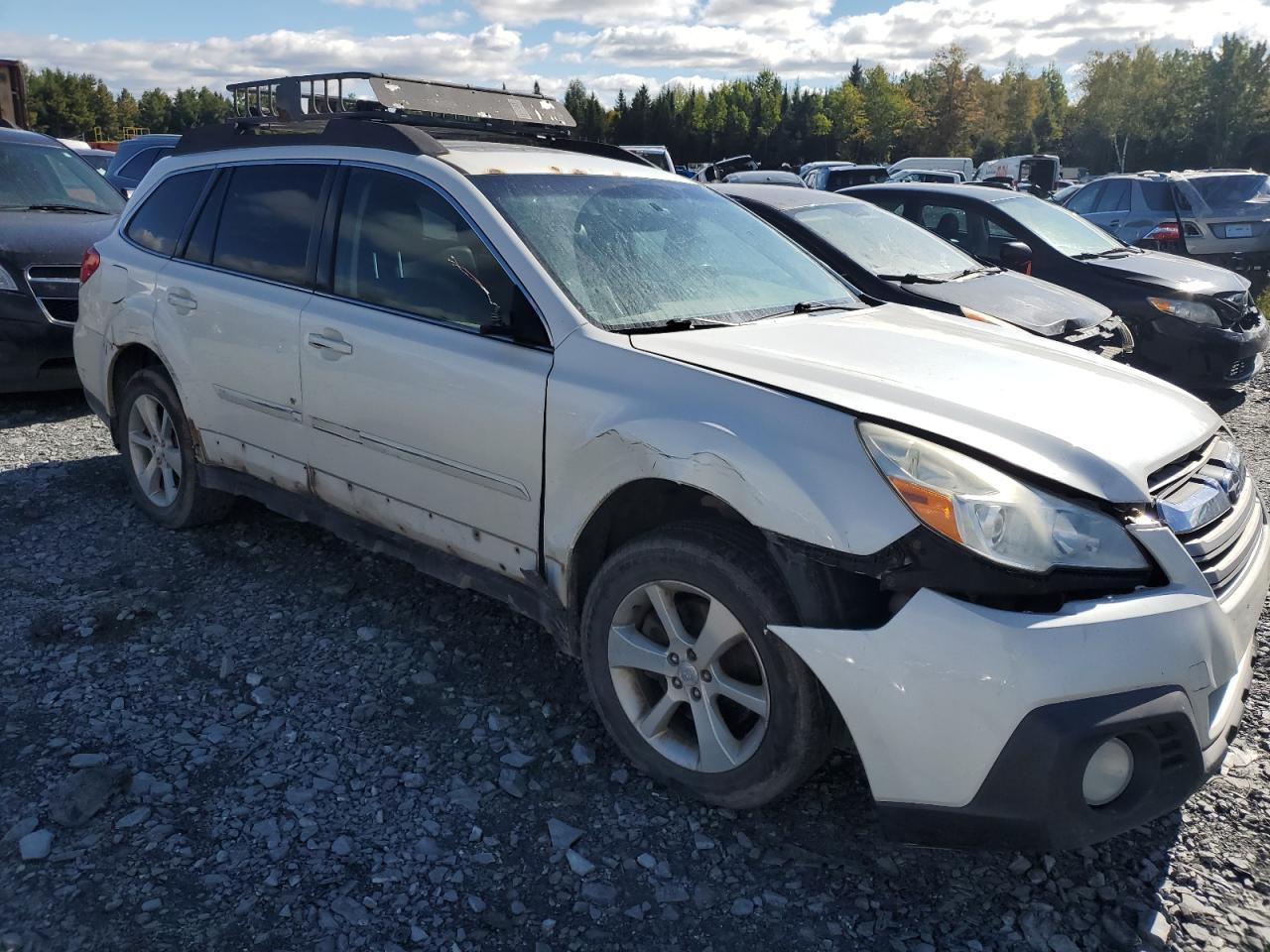 2013 Subaru Outback 3.6R Limited - Image 4