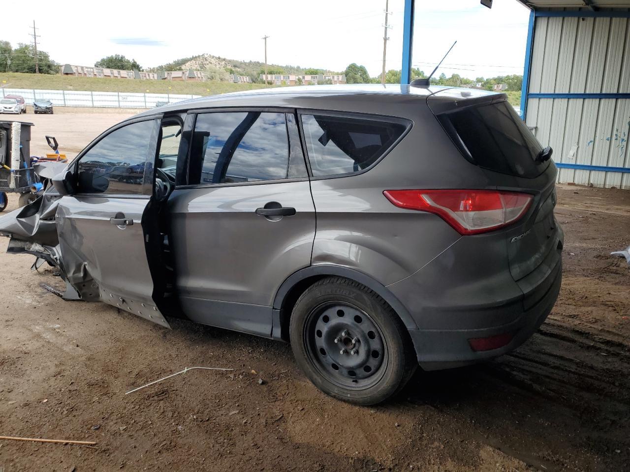 2014 Ford Escape S - Фото 2