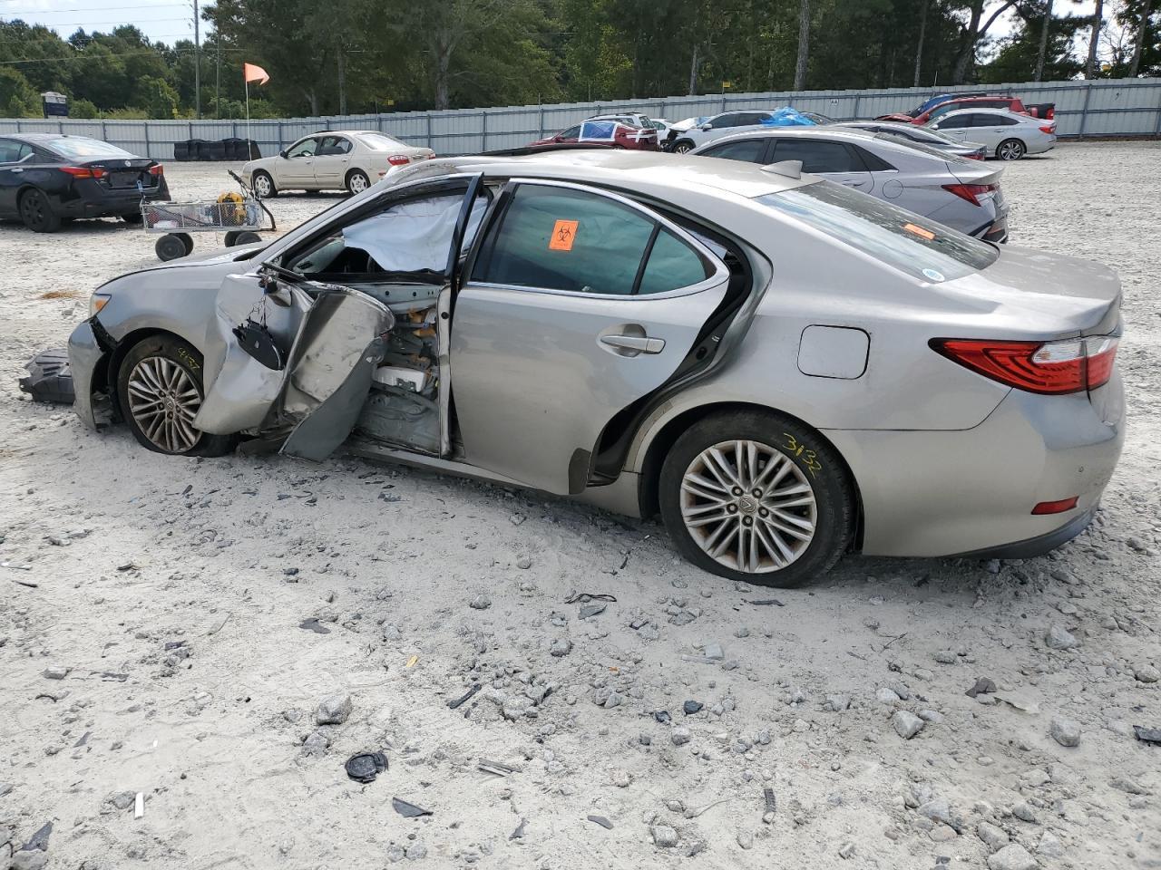 2015 Lexus Es 350 - Фото 2
