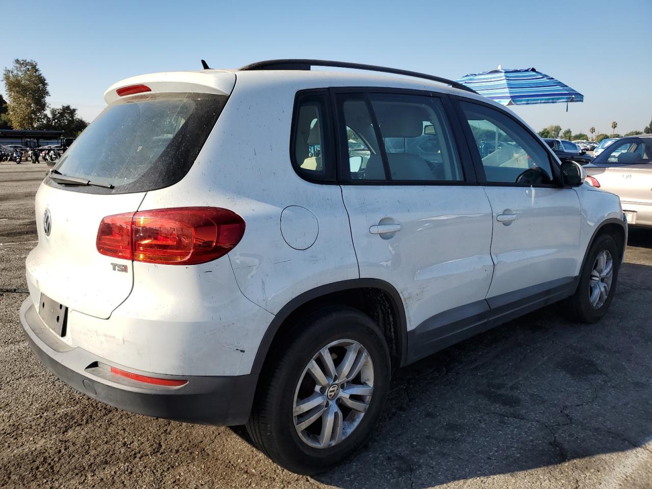 2016 Volkswagen Tiguan S - Image 3