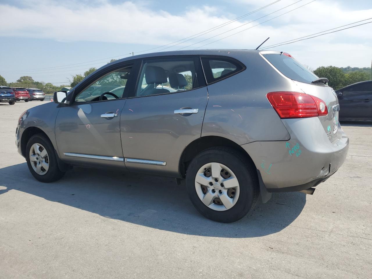 2014 Nissan Rogue Select S - Фото 2