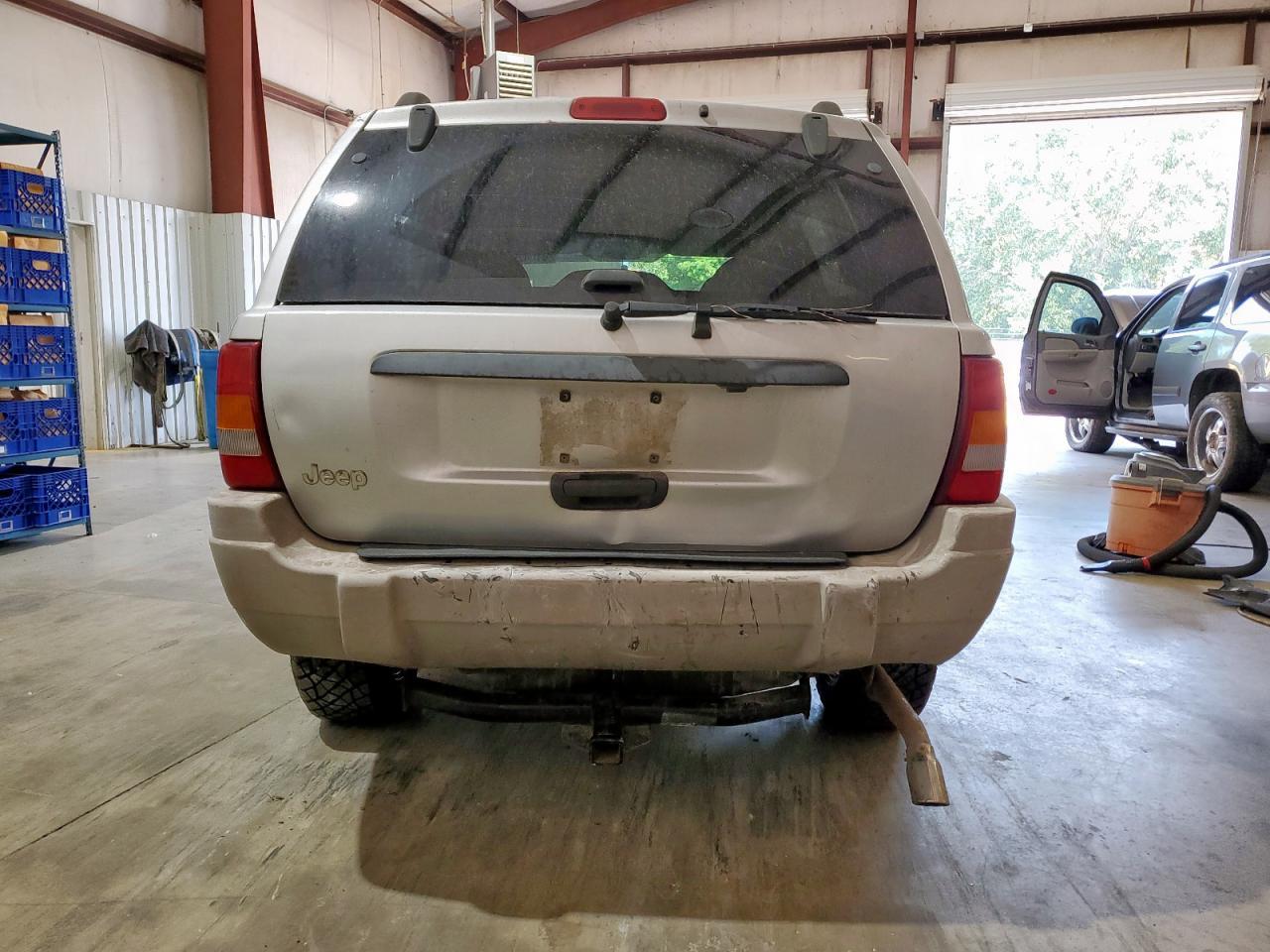 2004 Jeep Grand Cherokee Laredo - Image 6