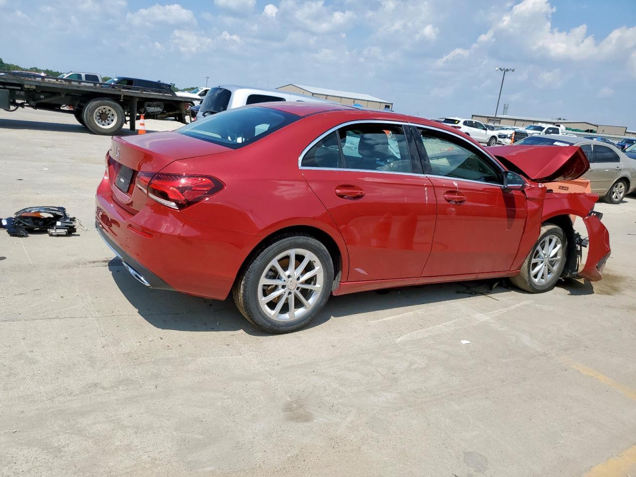 2022 Mercedes-Benz A 220 - Фото 3