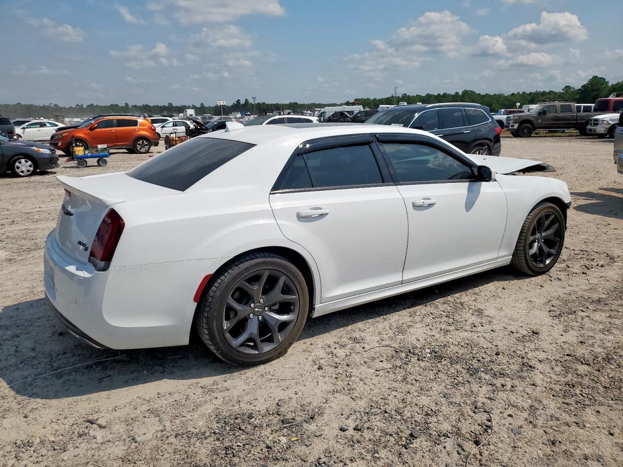 2022 Chrysler 300 S - Image 3