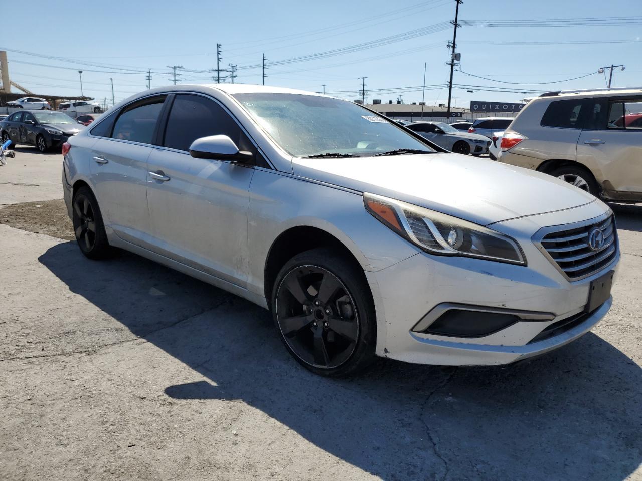 2017 Hyundai Sonata Se - Image 4