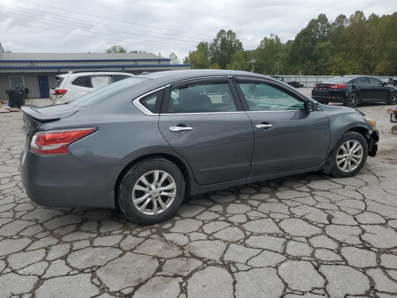 2014 Nissan Altima 2.5 - Image 3