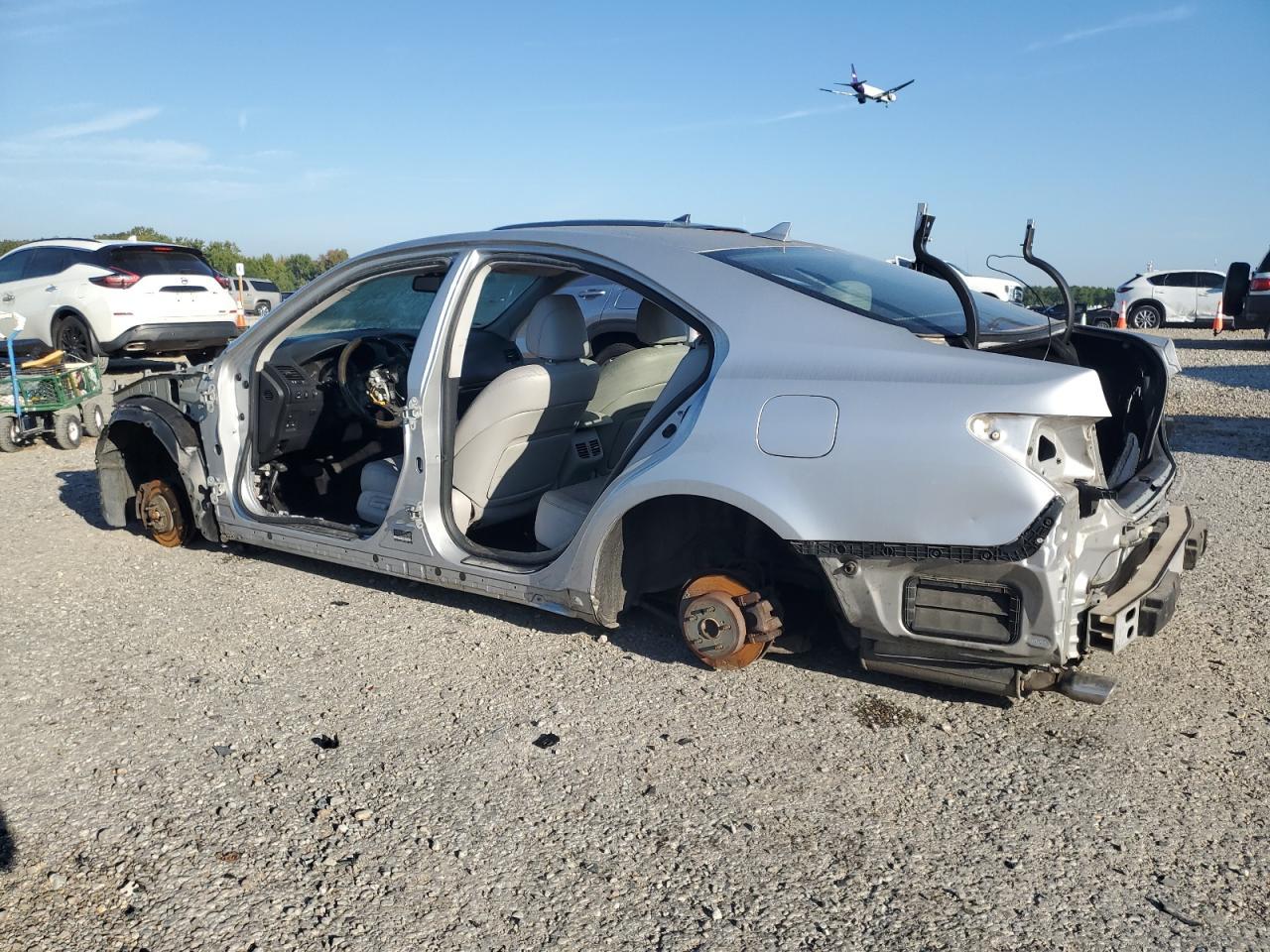 2010 Lexus Es 350 - Фото 2