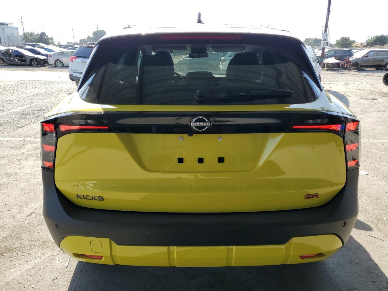 2025 Nissan Kicks Sr - Фото 6